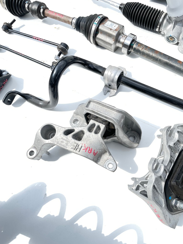 фото №11, Renault arkana 1.6 e-tech гібрид привідний вал права 391009510r