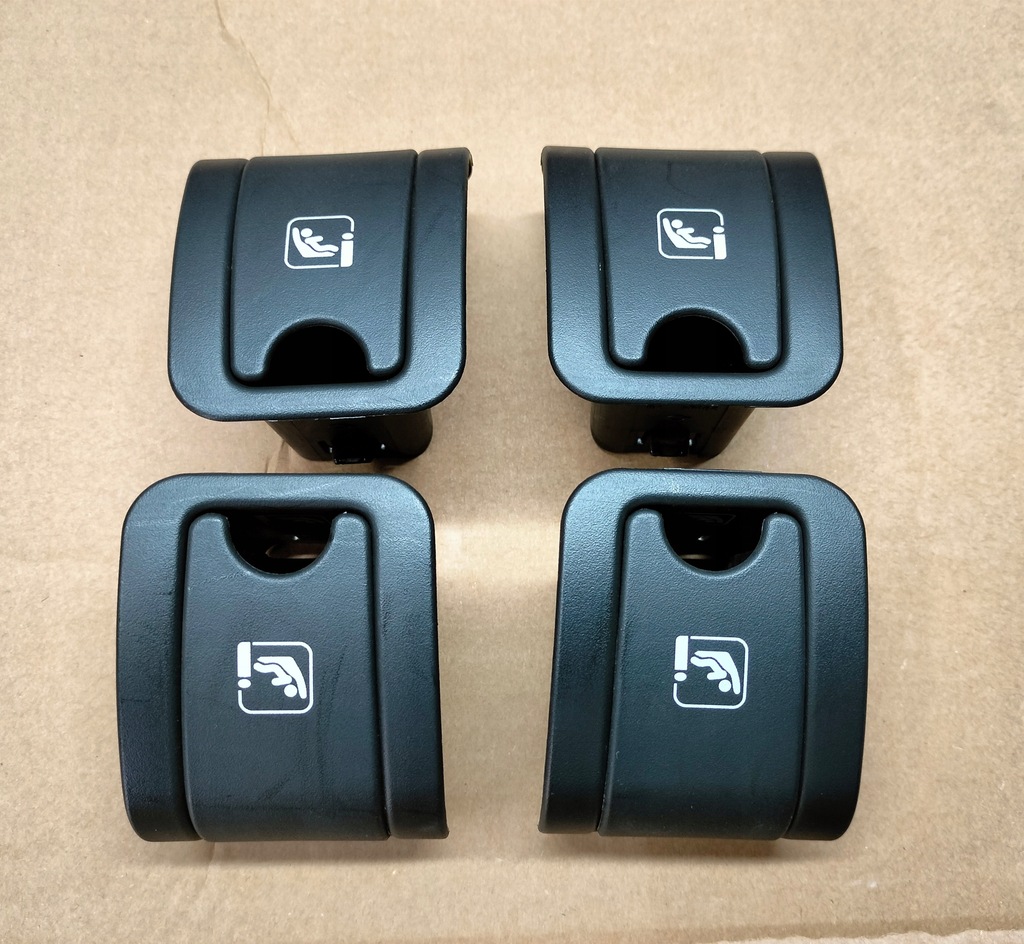 фото №1, Renault arkana защита заглушка isofix сиденье