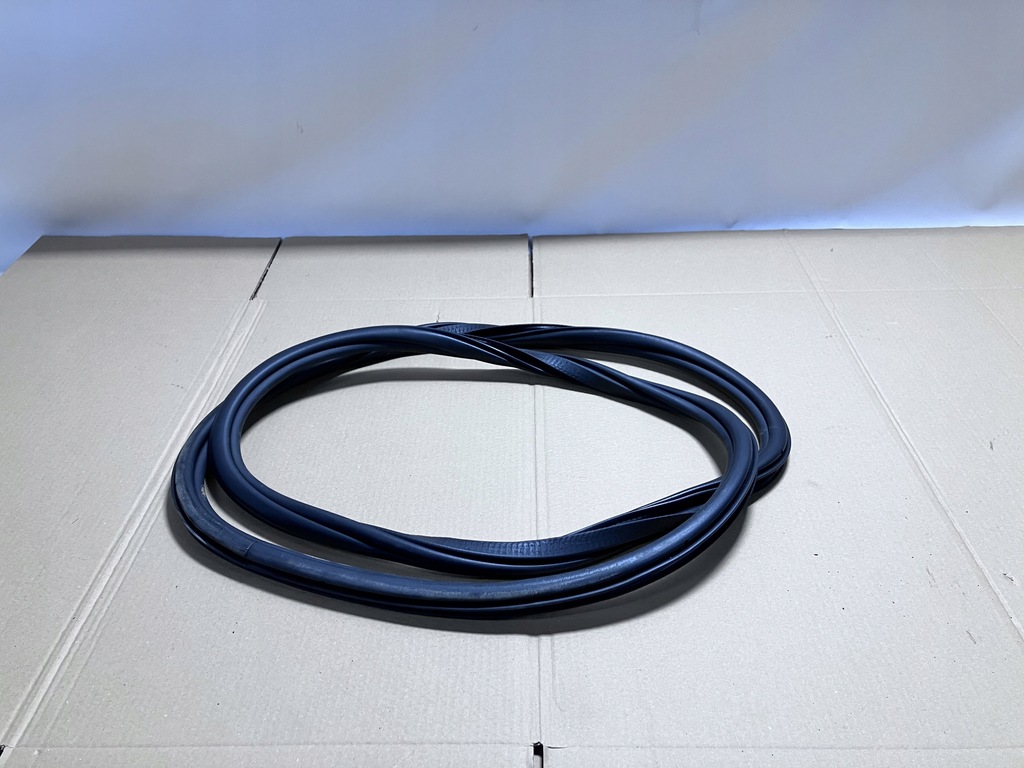 фото №1, Прокладка кузовная задняя volvo s60 iii 18-