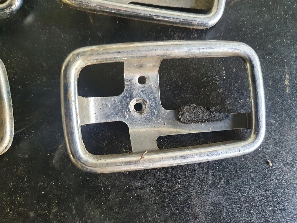 фото №12, Mercedes w114 w115 защита ручка внутренней хром