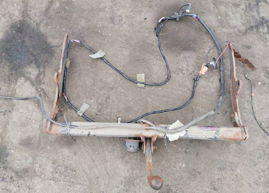 фото №1, Renault clio iv 17r kombi hak буксирувальний 8201299851