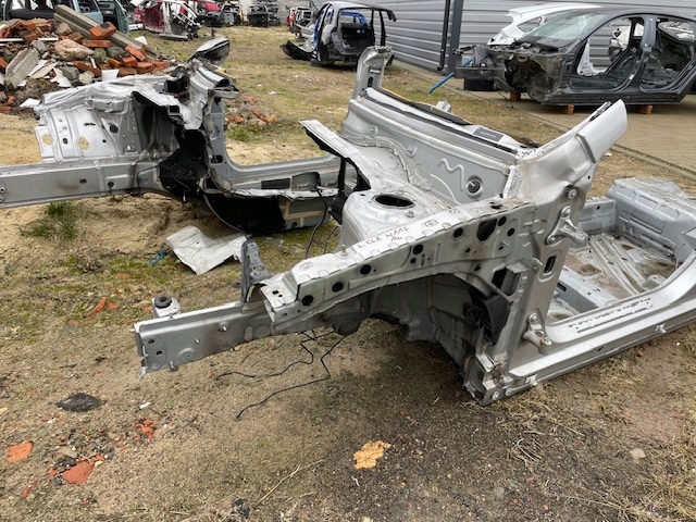 фото №1, Четверть левая перед mercedes cla w117 amg 14r.