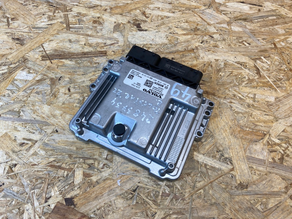 фото №8, Бортовий комп'ютер блок керування двигуна polestar ii 32349194 ev 2020-