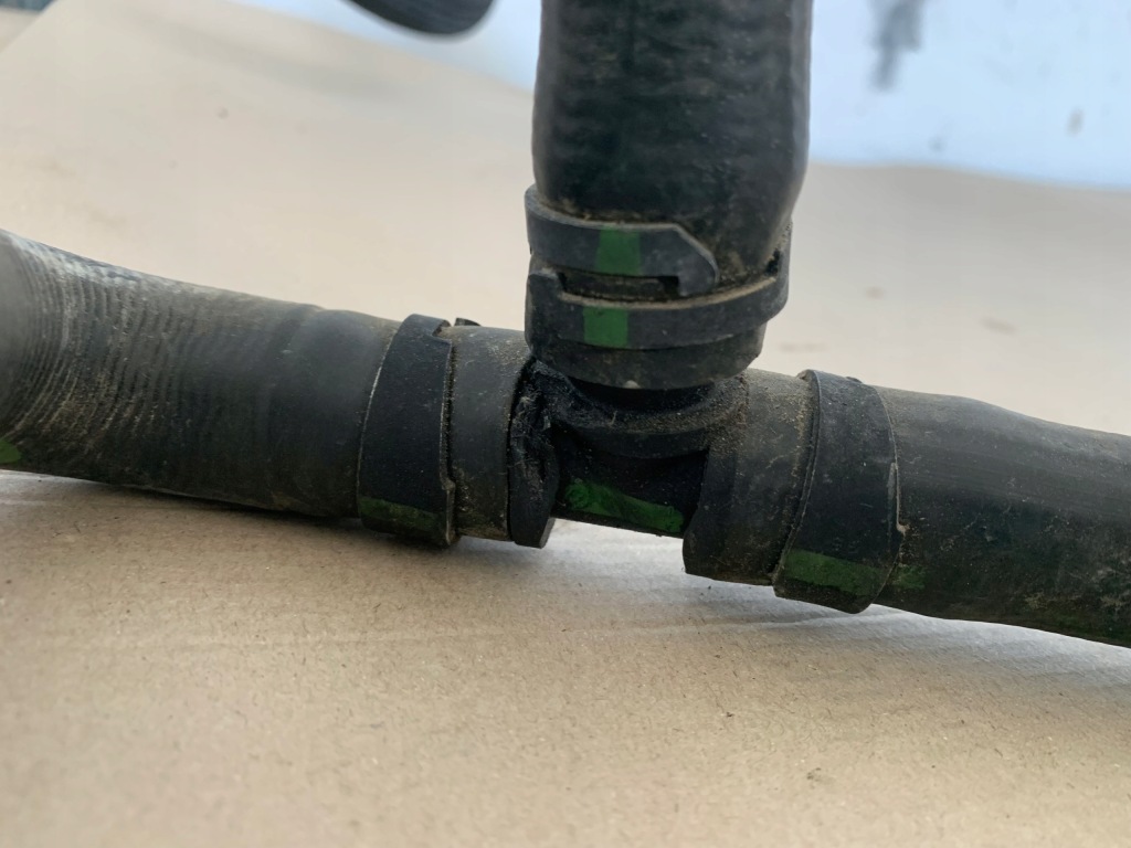 Купить Ford mustang mach-e 2021r труба пабтрубок  шланги шланг воды оригинал