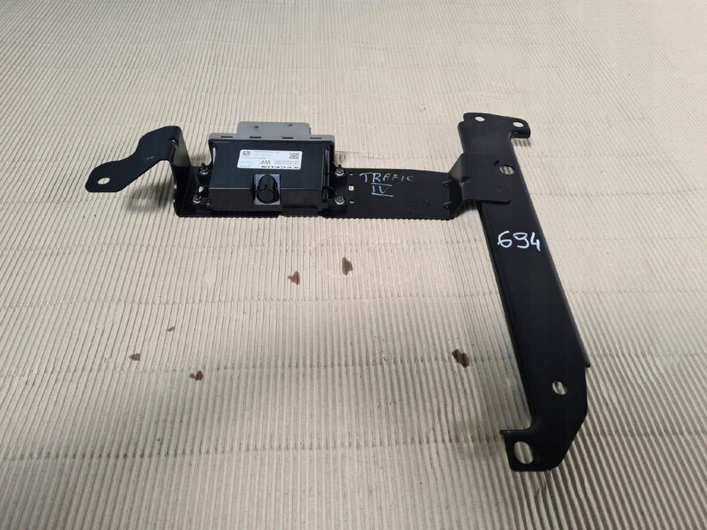 Купить Модуль блок управления adblue 237g00535r dacia duster 2 24r