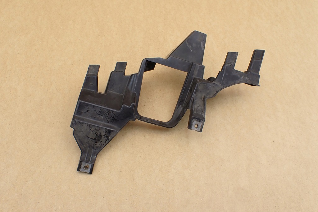 фото №7, Направляющая кронштейн лампы левый перед bmw e65 e66 e67 161697 lift lci oem