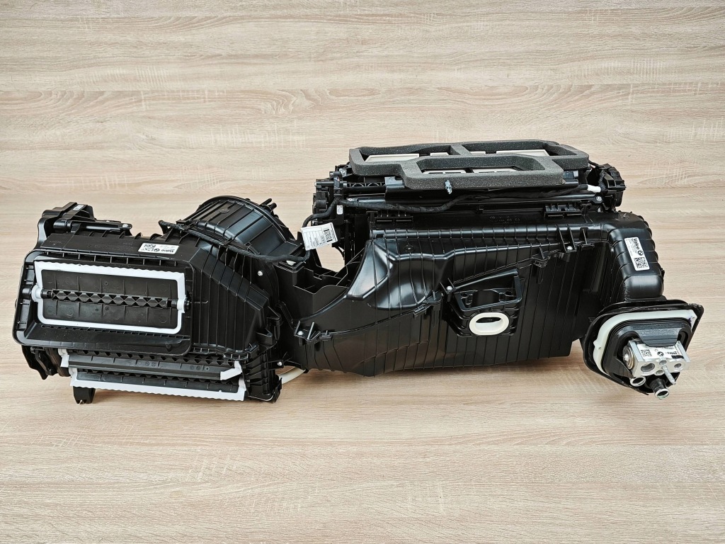 Оригинальная отопитель воздуходувка обдув bmw g26 g20 6843809 51km с Разборки