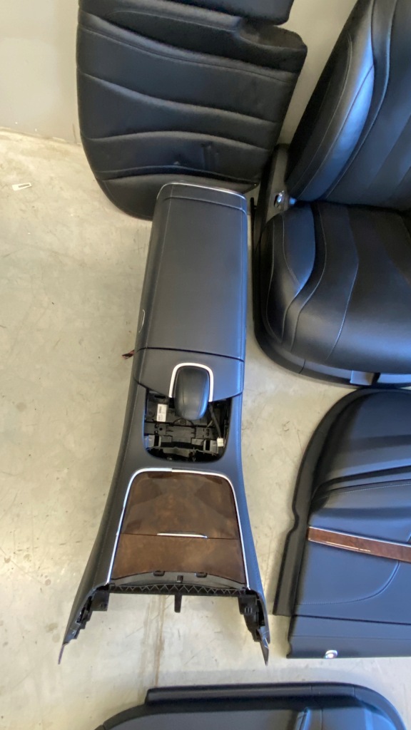 Оббивка сидіння mercedes s w222 long Доставка