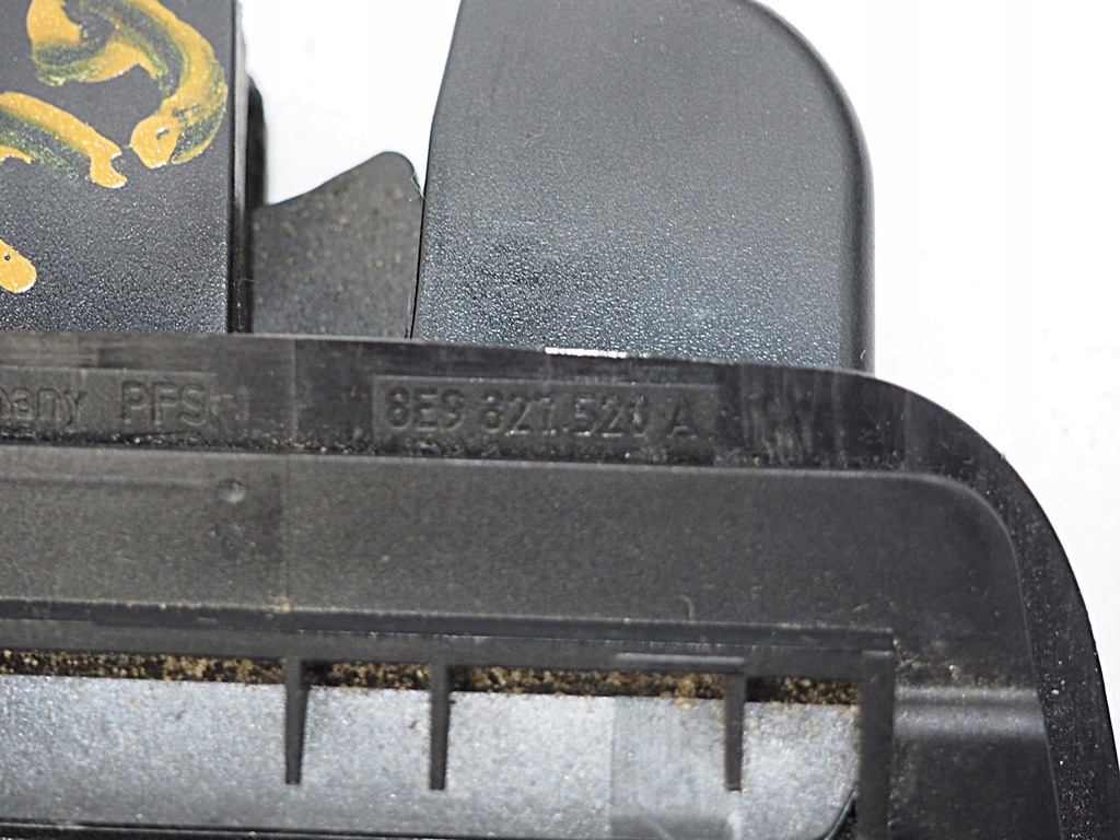 фото №6, Audi a4 b7 kombi замок кришки задня задній багажника 8p4827505c 8e9827520a
