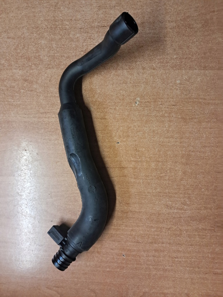 фото №1, Вентиляция картера mercedes w203 2,2cdi a6110160681