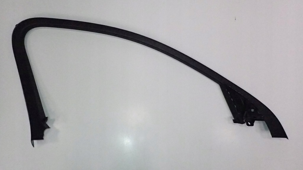 фото №1, Рамка защита дверь левый перед 4g0867609 audi a6 c7