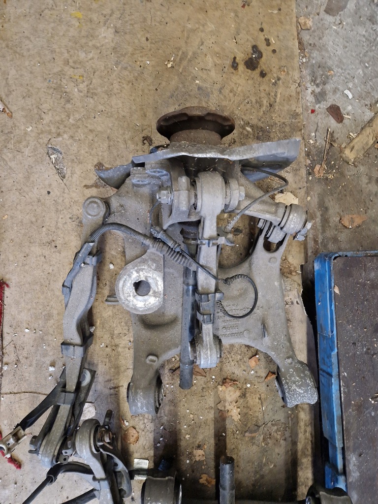 фото №7, Bmw f10 f11 525d поворотный кулак левая правая задняя ступица подрамник рычаг шарнир łódź