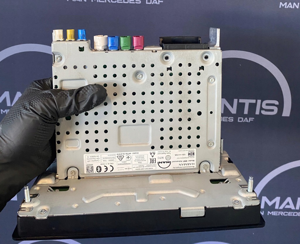 Купить Радио man model euro 6 81.28100-6037