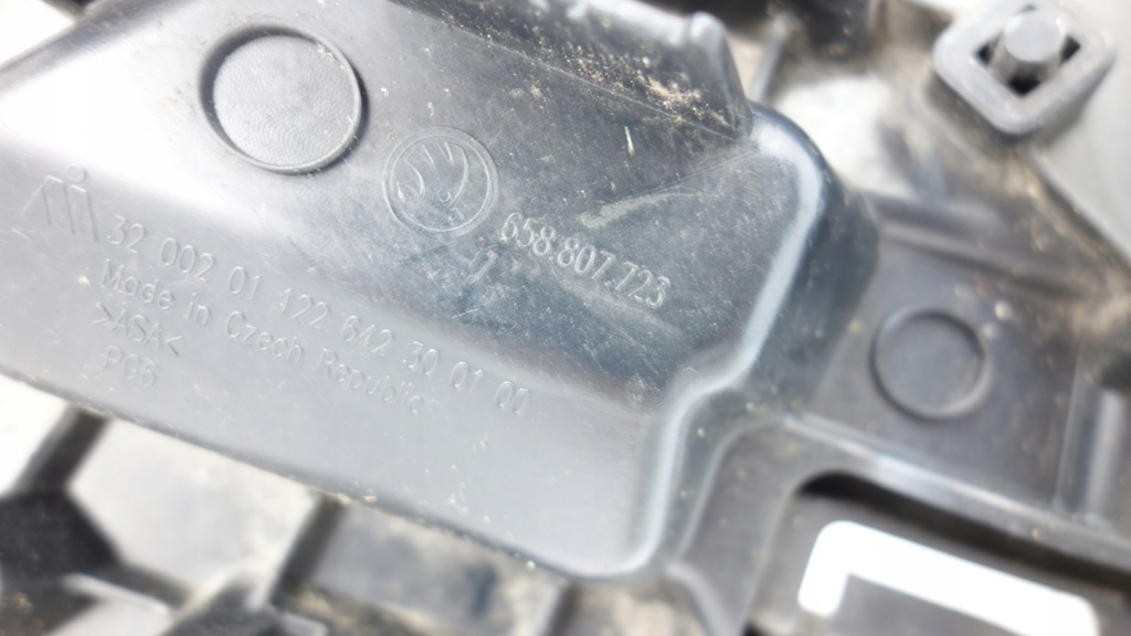 фото №8, Skoda kamiq 658 2019- решётка радиатора решётка радиатора бампера перед 658807723