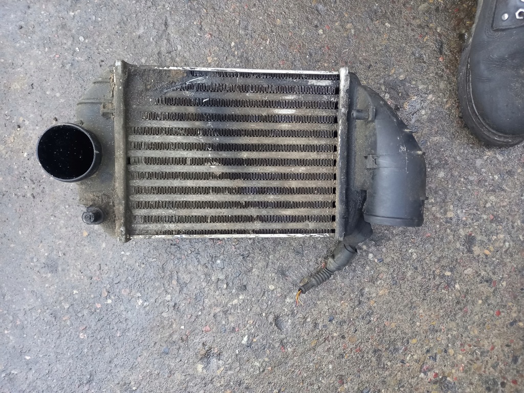 фото №2, Интеркулер skoda superb 059145805