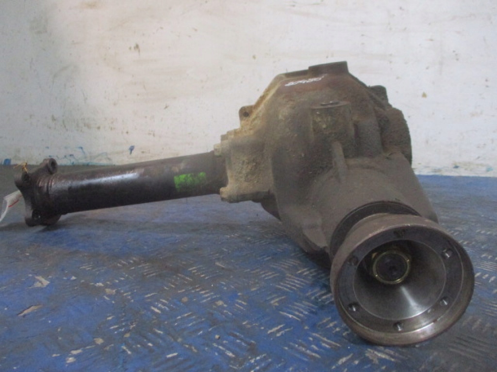 фото №5, Kia sorento i автоматическая коробка передач 4x4 2.5crdi 140km мост передний дифференциал головка