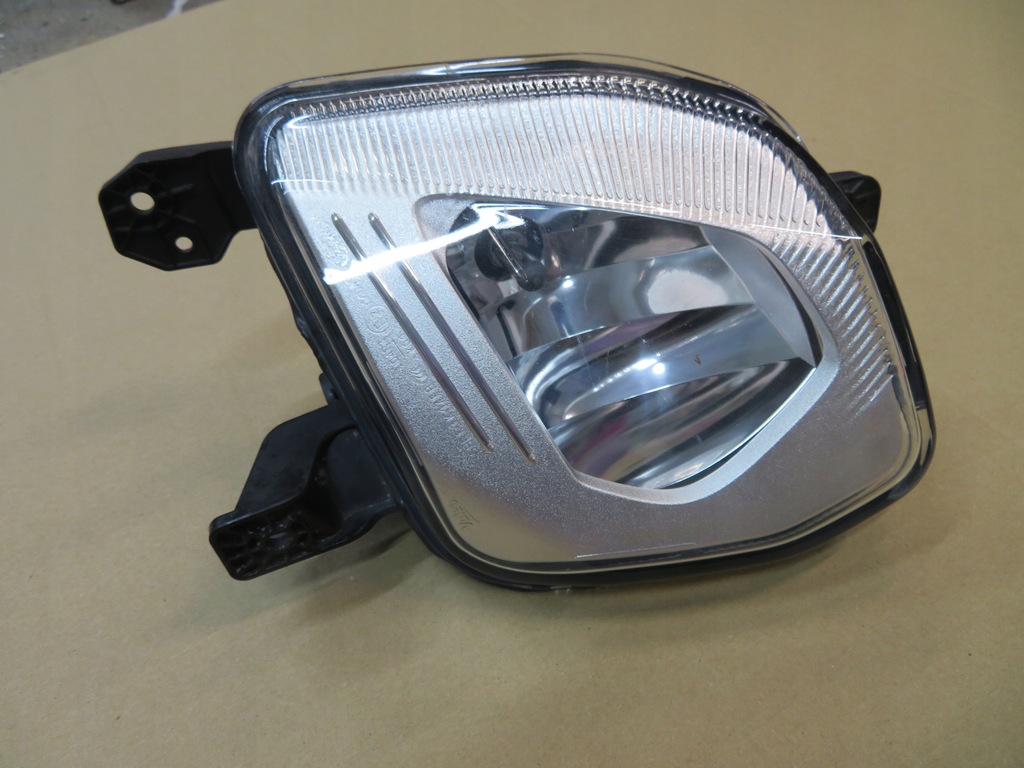 фото №1, Ford fiesta mk8 противотуманная фара бампера левый 89250831