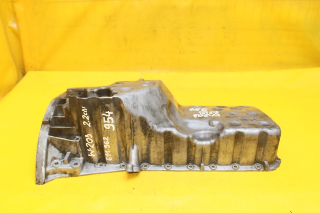 фото №5, Поддон масляная масла r6110140602 w203 2.2 cdi 611.962