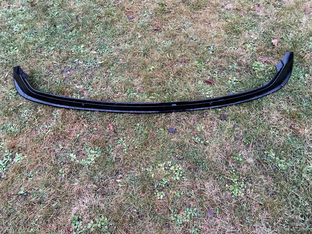 Купити Volvo xc90 2 молдинг накладка спойлер бампер задні чорний блиск r-design оригінальний номер