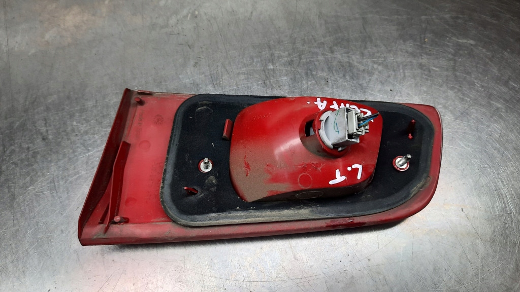 фото №2, Лампа задня ліва кришка багажника mazda 2 dy 1.4tdci 04r