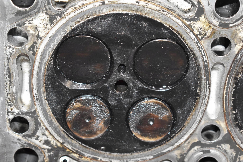 фото №7, Головка двигуна права r6420163601 mercedes gl x164 3.0 cdi 224 km 4wd 06-09