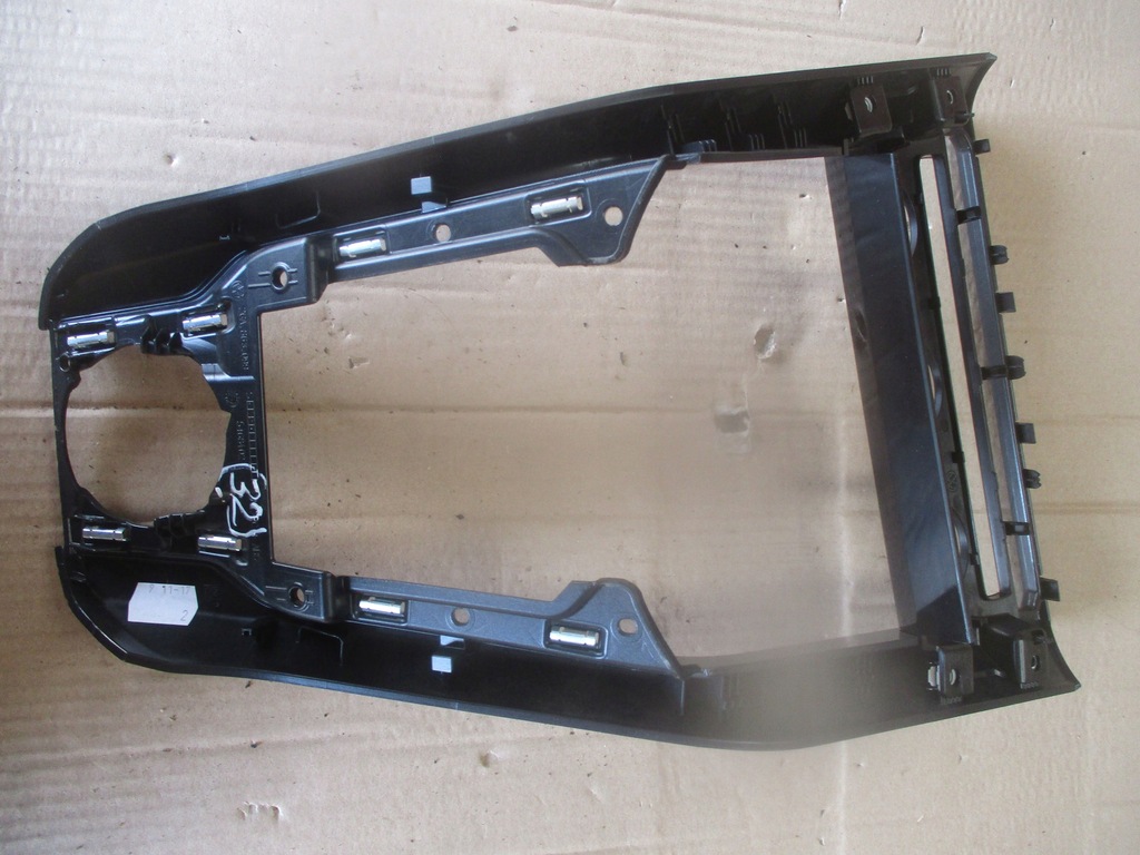 фото №7, Рамка dekor тунель 2ga863042 vw t-roc