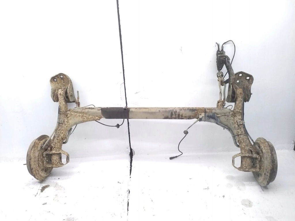 фото №1, Volkswagen passat b4 1994 балка задняя