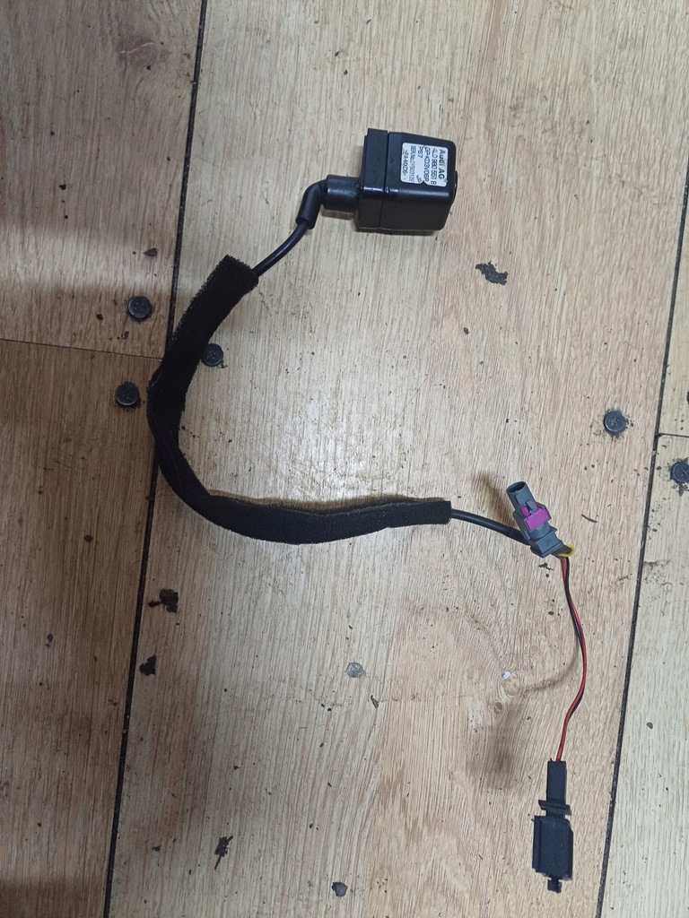 фото №1, Audi оригинальный номер 4l0980551b камера заднего вида