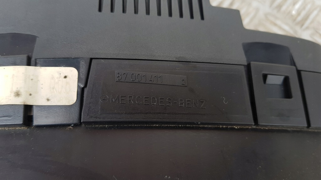 фото №9, Mercedes c-klasa w203 лічильник приладова панель 2.2 cdi a2035403911