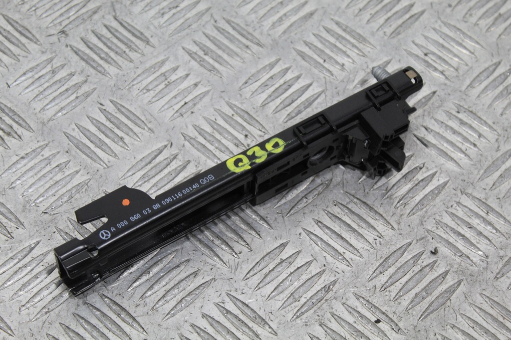 фото №1, Регулировка ремней безопасности infiniti q30