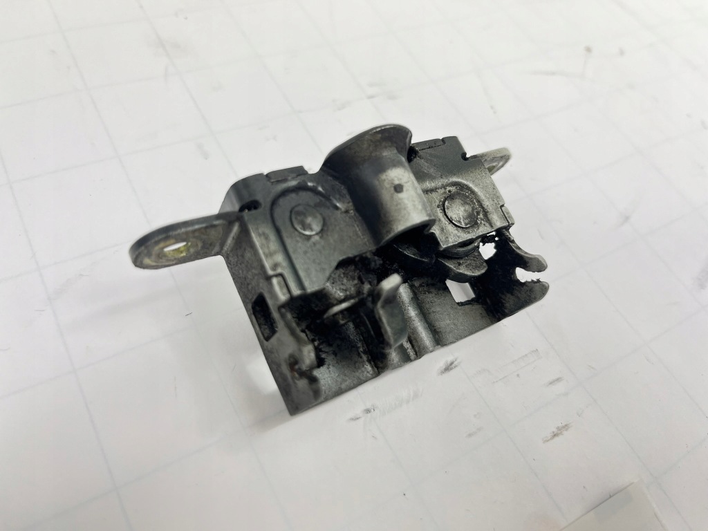 Замок засувка капот кришки двигуна mercedes sl r129 w140 1298800160 Зі Шроту