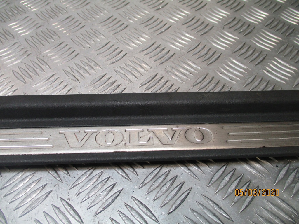 фото №15, Молдинг порог внутренняя правый перед volvo v40 i