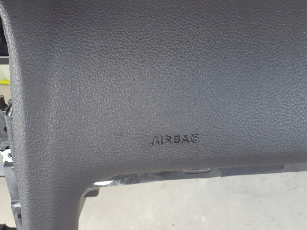 фото №9, Консоль панель приладів панель приладів vw golf vi 2 подушка безпеки 2 ремені