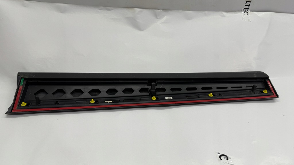 фото №11, Audi q8 4m8 молдинг дверь правая перед 4m8853960d