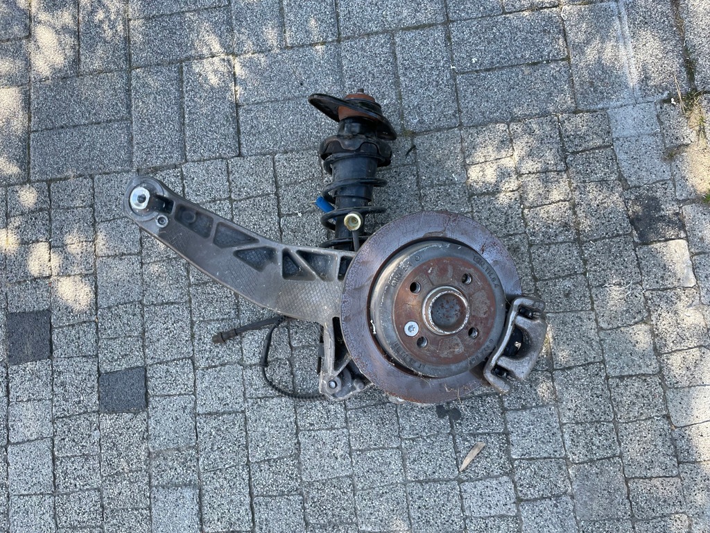 фото №1, Mini r55 r56 r59 поворотный кулак задняя левая рычаг kpl