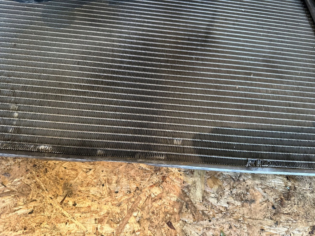 Alfa romeo 159 2007 с передний радиатор с Разборки