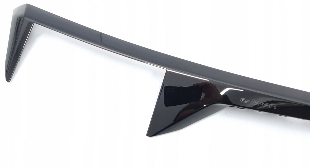 фото №7, Dekor панелі audi e-tron gt 4j3857212 v58