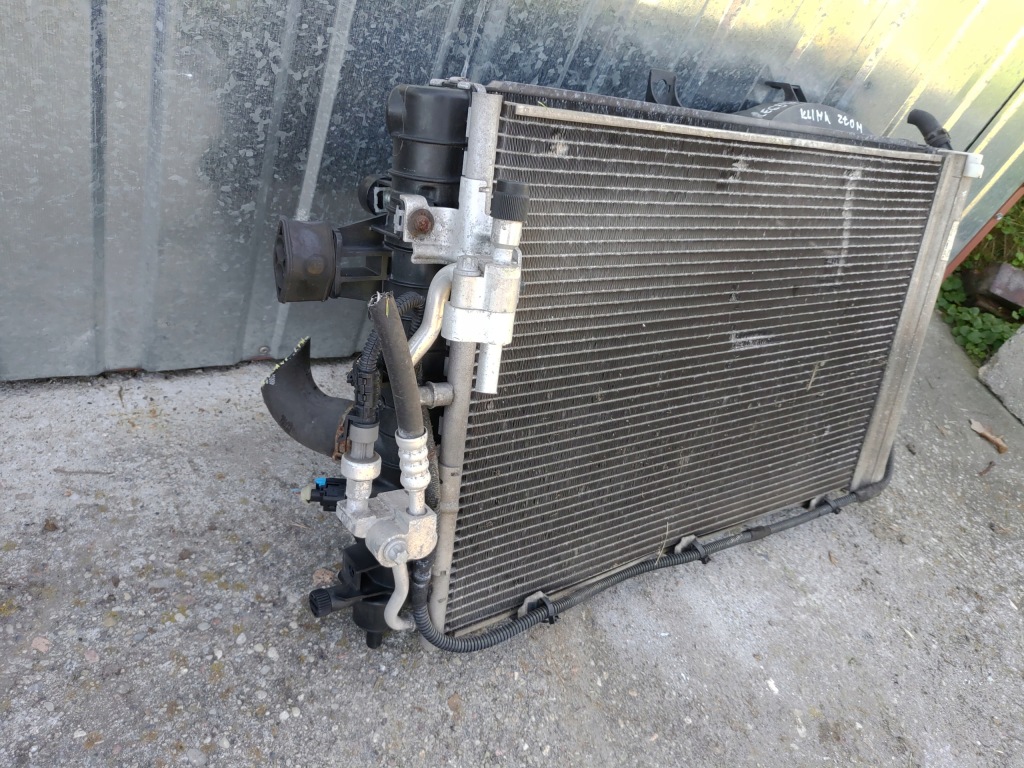 Купить Радиатор воды вентилятор opel zafira b 2 рестайлинг  1.6 benzyn a16xer 2008-2013