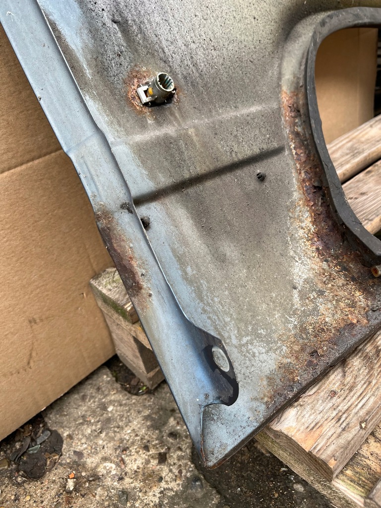 фото №16, Volvo 760 крила лівий перед передній молдинг хром kompletny