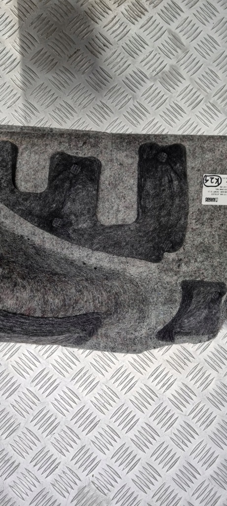 Opel insignia kombi b обшивка обшивка багажника левая 39121868 в Украине