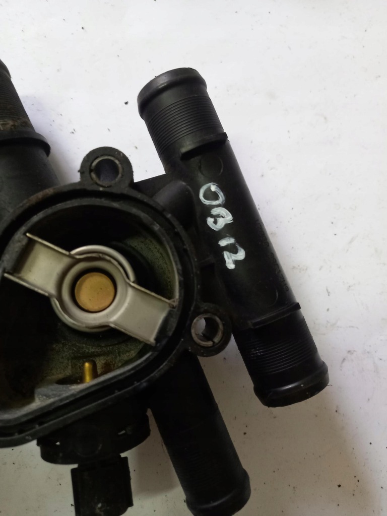 фото №4, Корпус термостата renault scenic ii 1.9 dci 03-09