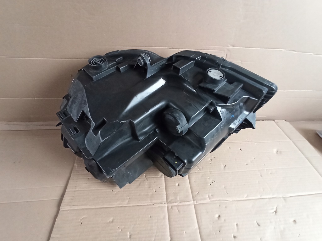 фото №7, Лампа правая vw t6 7e1941006f