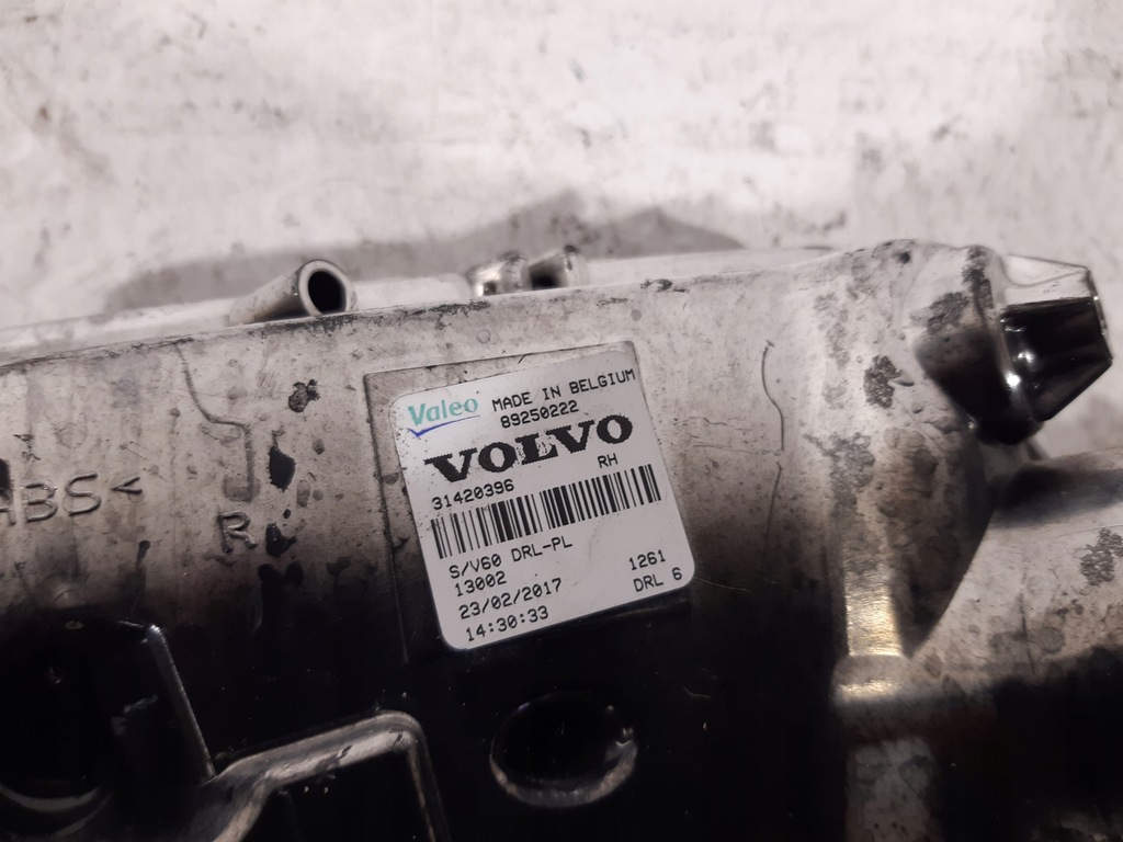 фото №5, Volvo s60 v60 протитуманна фара drl led правий перед