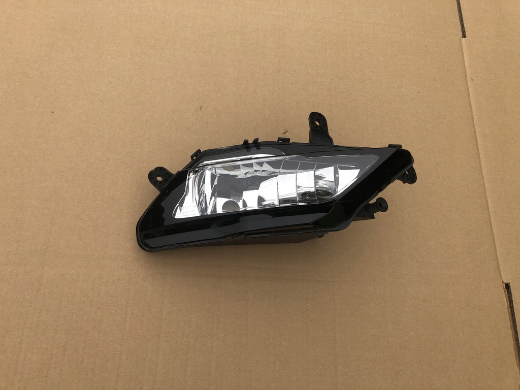 фото №1, Противотуманная фара правый eu opel astra v 2015 - 2019 .