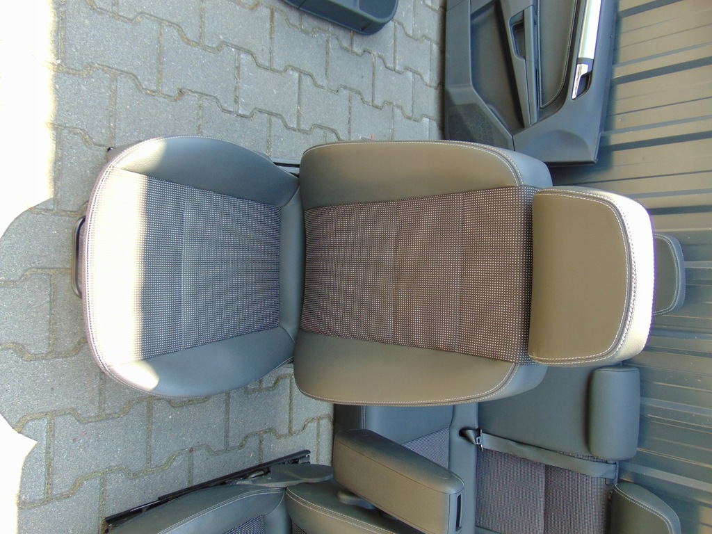 фото №9, Комплект сидінь сидіння обшивки opel astra h 5 двері pół шкіра