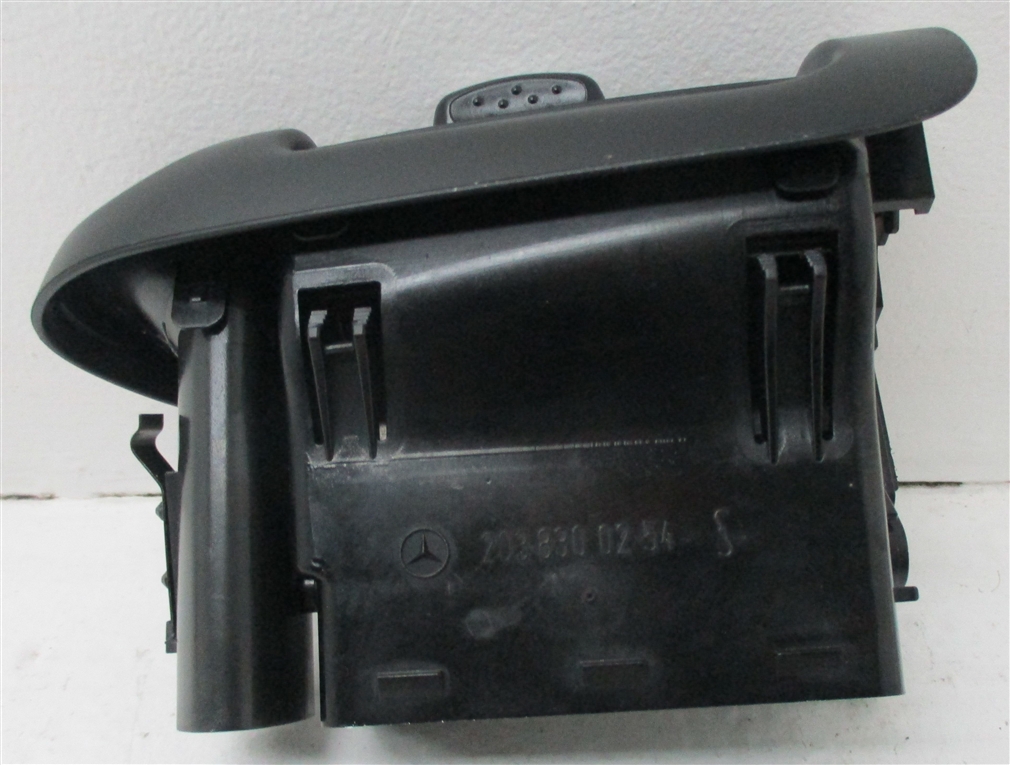 фото №5, Решітка обдув права mercedes w03 lift 2038300254