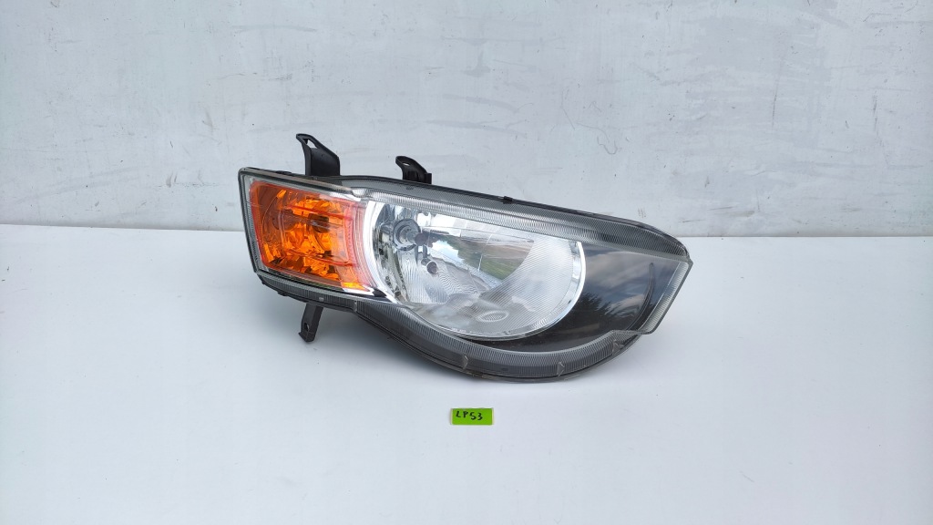 фото №1, Mitsubishi colt vi z30 lift лампа правый перед передняя lp53