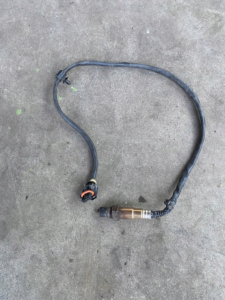 фото №1, Porsche cayenne 7p5 датчик лямбда-зонд 7p5906262 oryg.