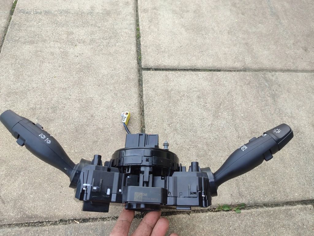 фото №10, Kia stonic 2023 панели управление, переключатели, переключатели