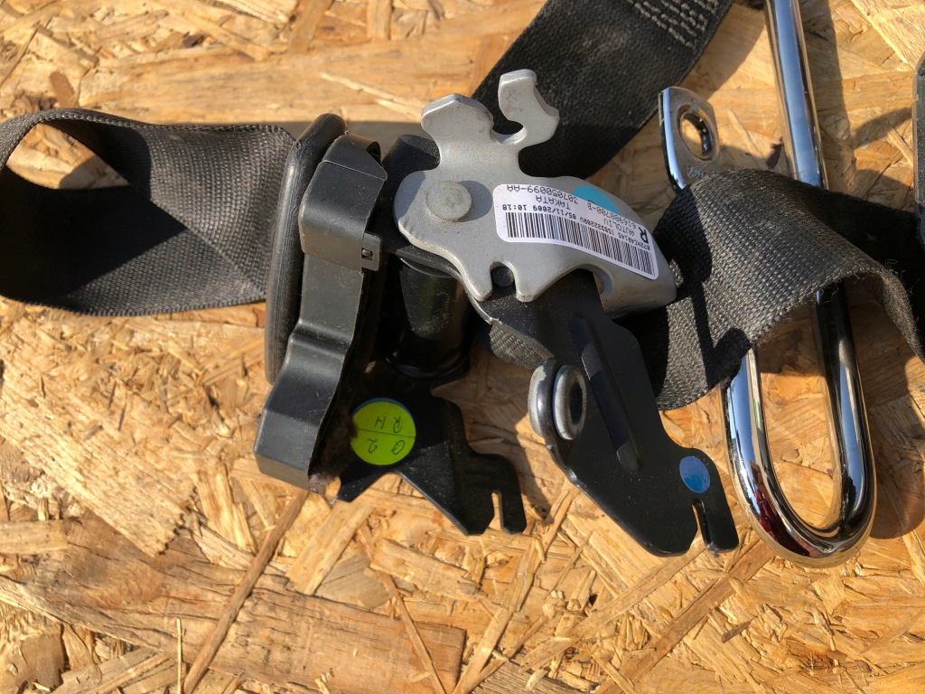 Pas безпеки правий mercedes e coupe w207 Зі Шроту